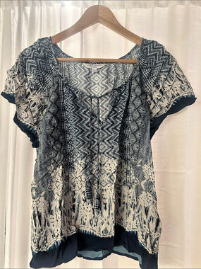 Liverpool Los Angeles Short Sleeve Woven Top With Front Tie Detail